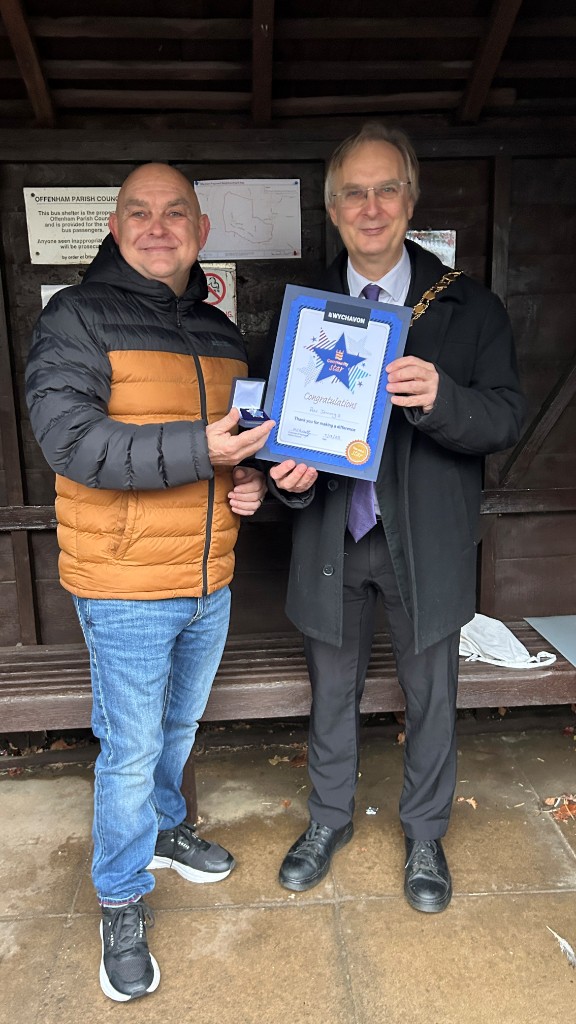 Pete Jennings presented with his Community Stars award